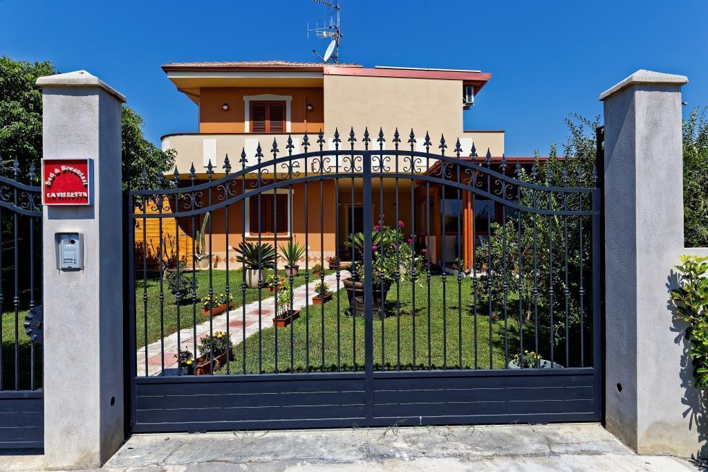 Bed & Breakfast La Villetta Botricello Exterior photo